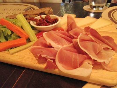 Spanish Platter ที่ ร้านอาหาร Wine Connection Deli & Bistro K-Village