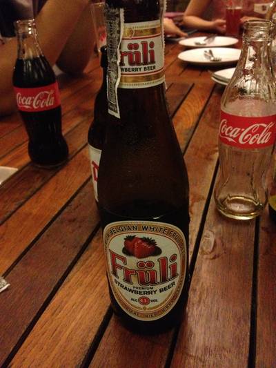 สตอเบอรี่ อร่อย ^_^ ที่ ร้านอาหาร Anya's Place Salaya