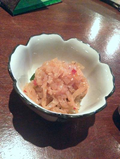 แมงกระพรุนน้ำมันงา ที่ ร้านอาหาร In the Mood for Love: Sushi Bar & Bistro