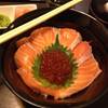 Salmon Don ที่ ร้านอาหาร Aji Dou Raku (อจิโดราคุ) Ekamai Power Center