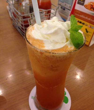ชาเย็น แต่ไม่เย็นชา ที่ ร้านอาหาร The Terrace ลาดพร้าว