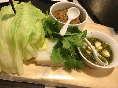 ร้านอาหาร Greyhound Café - J Avenue