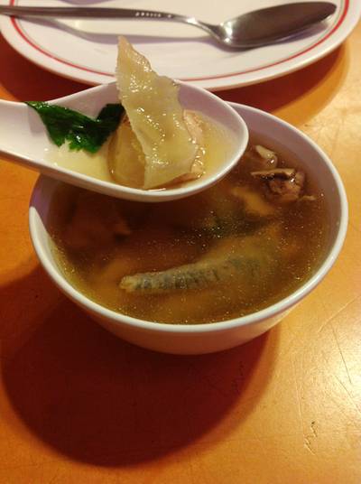 ไก่ตุ๋นยาจีน ที่ ร้านอาหาร ซ้ง โภชนา คลองสาน