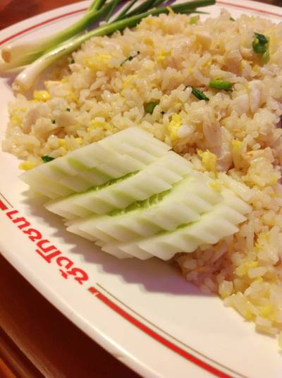 ข้าวผัดปู ที่ ร้านอาหาร ซ้ง โภชนา คลองสาน