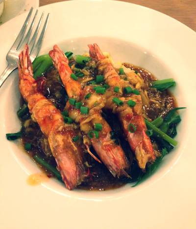 ก๋วยเตี๋ยวผัดซอส กุ้งลายเสือ ที่ ร้านอาหาร The Terrace ลาดพร้าว