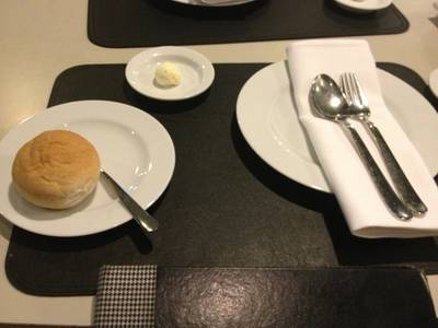 ร้านอาหาร Greyhound Café - J Avenue