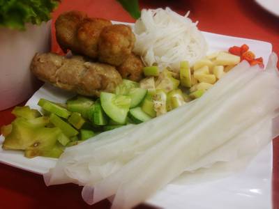 แหนมเนือง ที่ ร้านอาหาร หนองคาย เสนา (ป้าสุ) ถนนพหลโยธิน