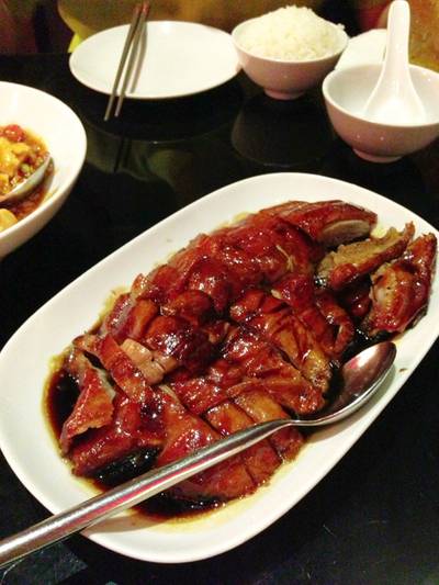 ครึ่งตัว 600.- จานใหญ่ เนื้อแน่นหนังกรอบรสหวาฉ่ำ ที่ ร้านอาหาร Four Seasons Chinese Restaurant Siam Paragon ครึ่งตัว 600.- จานใหญ่ เนื้อแน่นหนังกรอบรสหวาฉ่ำ ที่ ร้านอาหาร Four Seasons Chinese Restaurant Siam Paragon