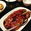 ครึ่งตัว 600.- จานใหญ่ เนื้อแน่นหนังกรอบรสหวาฉ่ำ ที่ ร้านอาหาร Four Seasons Chinese Restaurant Siam Paragon