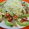 กุ้งแช่น้ำปลา กุ้งตัวใหญ่ดีค่ะ สรุปว่าก็อร่อย ที่ ร้านอาหาร ร้านต้นพร้าว กู้กู ภูเก็ต