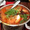 ต้มยำกุ้งมะพร้าวอ่อน ที่ ร้านอาหาร ผาลาดตะวันรอน