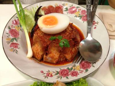 ข้าวหมูแดง ที่ ร้านอาหาร รสนิยม