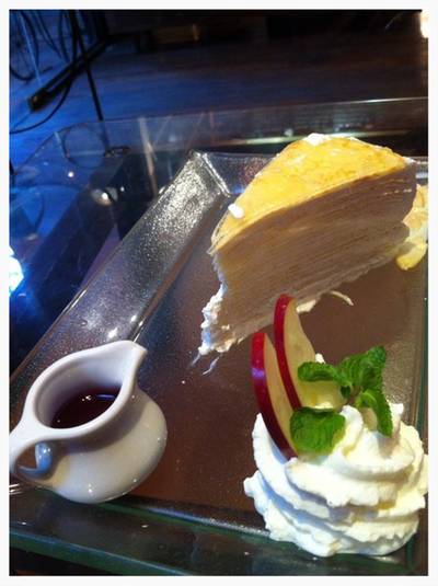 เครปเค้ก ที่ ร้านอาหาร The Fabulous Bar & Dessert Cafe