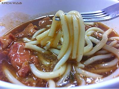 เส้นเหนียวหนึบหนับ ที่ ร้านอาหาร ขนมจีนไหหลำโกหลุน ซอยมหรรณพ