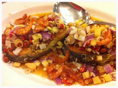 ยำปบาอินทรี ที่ ร้านอาหาร ภัตตาคารลีเหล่าหงี