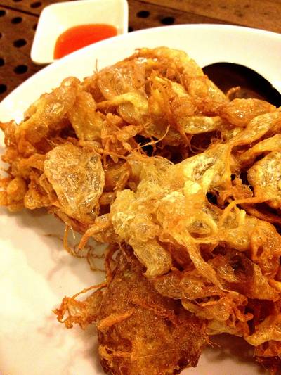 ไข่มงคล ที่ ร้านอาหาร คุณเชิญ มังสวิรัติ