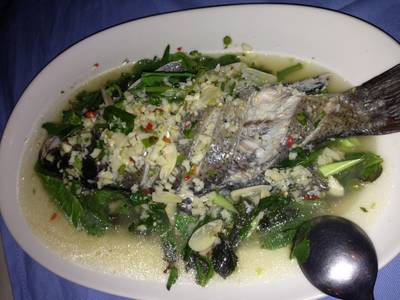 ปลากะพงนึ่งมะนาว ที่ ร้านอาหาร PIER 39 ปลากะพงนึ่งมะนาว ที่ ร้านอาหาร PIER 39