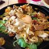คั่วไก่อบไข่ ที่ ร้านอาหาร คั่วไก่ นิมมาน