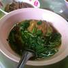 ก๋วยเตี๋ยวไก่ตุ๋น เปื่อยเวอร์ ละลายในปาก ที่ ร้านอาหาร เจ้ลั้งชวนชิม