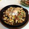 คั่วไก่ไข่อบ ที่ ร้านอาหาร คั่วไก่ นิมมาน