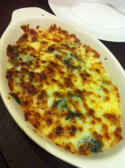 ผักโขมชีส ที่ ร้านอาหาร On the table tokyo café Central World