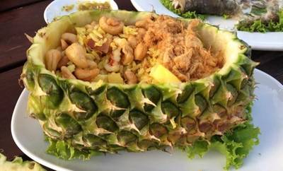 ร้านอาหาร บ้านน้ำเคียงดิน