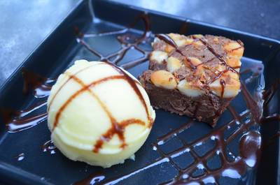 MINI SET BROWNIE ที่ ร้านอาหาร iberry เชียงใหม่