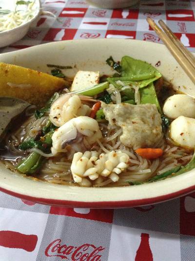 ร้านอาหาร ร้านบ้านก๋วยเตี๋ยว ร้านอาหาร ร้านบ้านก๋วยเตี๋ยว