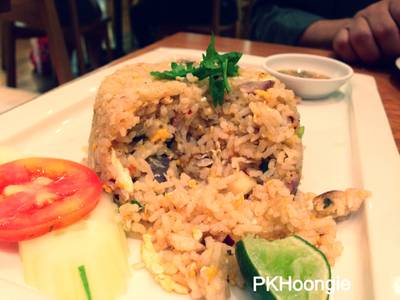 ข้าวผัดปลาทู ที่ ร้านอาหาร บ้านหญิง สยามสแควร์