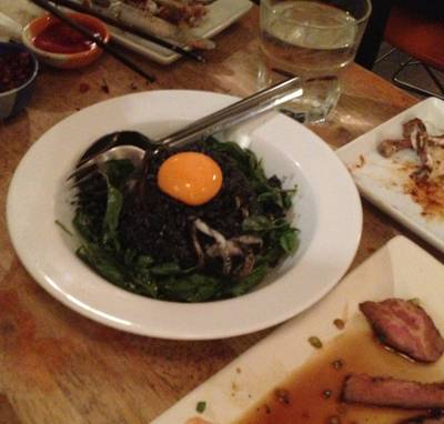 ข้าวผัดหมึกดำ ที่ ร้านอาหาร ปลาดิบ