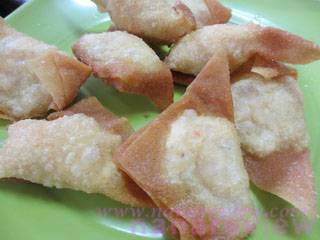 เกี๊ยวกุ้งทอด ที่ ร้านอาหาร สุกี้เอี้ยว-ฮั้ว 2498