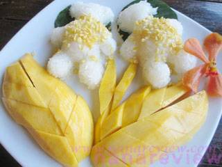 ข้าวเหนียวมะม่วง ที่ ร้านอาหาร บ้านระเบียงน้ำ