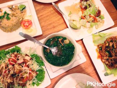 ร้านอาหาร บ้านหญิง สยามสแควร์