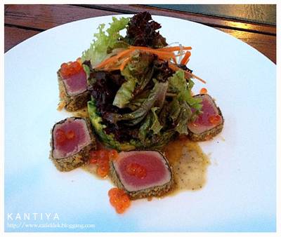 Tuna Tempura (320B) ที่ ร้านอาหาร The Garret ​(Secret Bistro Bar)