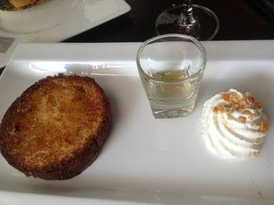 French Toast ที่ ร้านอาหาร Let Them Eat Cake