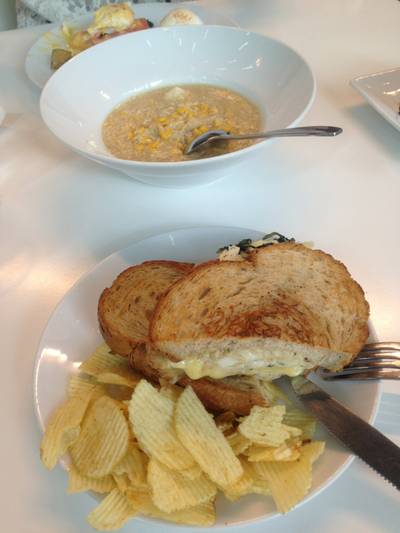 Tuna Melt ที่ ร้านอาหาร Dean & Deluca ช่องนนทรี