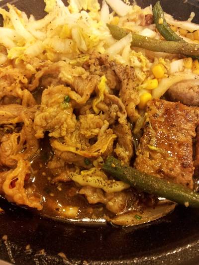 ย่างเสร็จปรุงเสร็จจะออกมาเป็นเยี่ยงนี้ ที่ ร้านอาหาร Pepper Lunch Central พระราม 3
