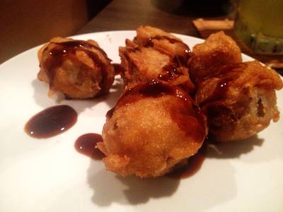 จำชื่อไม่ได้ แต่เย็นไปหน่อย  ที่ ร้านอาหาร Tazu Shabu Yaki
