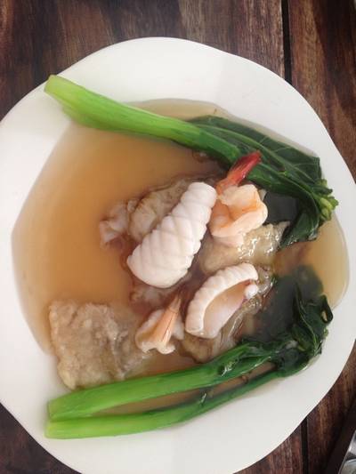 ราดหน้าคะน้าฮ่องกง ที่ ร้านอาหาร สยามติ่มซํา
