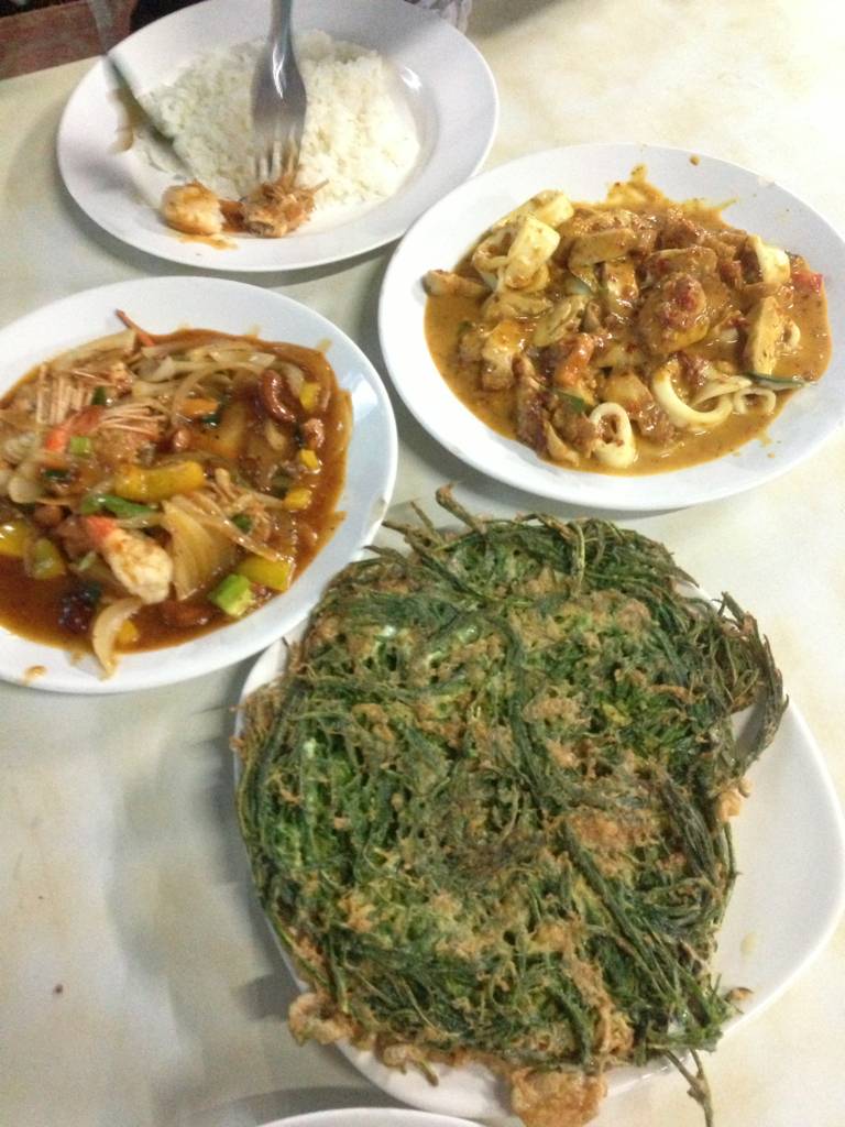 อร่อยสุด ต้องมะยม ที่ ร้านอาหาร ร้านครัวมะยม