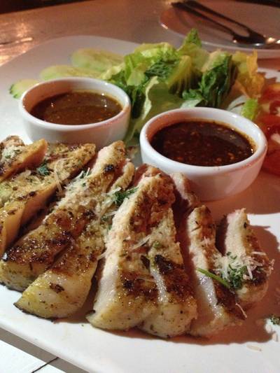 สเต็กหมูคุโรบูตะ จิ้มแจ่ว ที่ ร้านอาหาร Tuscany Thai Cuisine