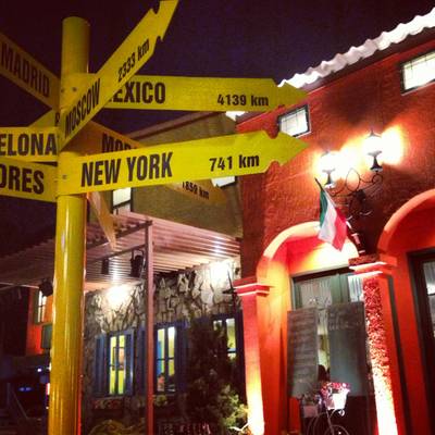 บรรยากาศหน้าร้าน ที่ ร้านอาหาร Tuscany Thai Cuisine