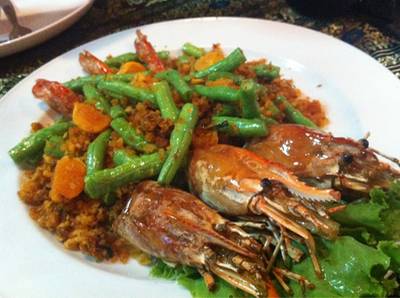 กุ้งฟูผัดพริกขิง ที่ ร้านอาหาร เรือนทอง