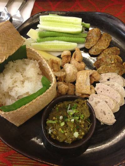 อาหารกลางวันเบอร์ 1 ที่ ร้านอาหาร Fai sor Kam (อาหารเหนือ)