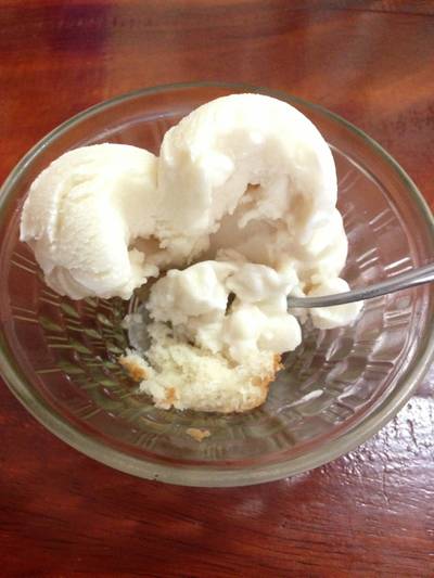 ร้านอาหาร พรชัยไอติมกะทิสด