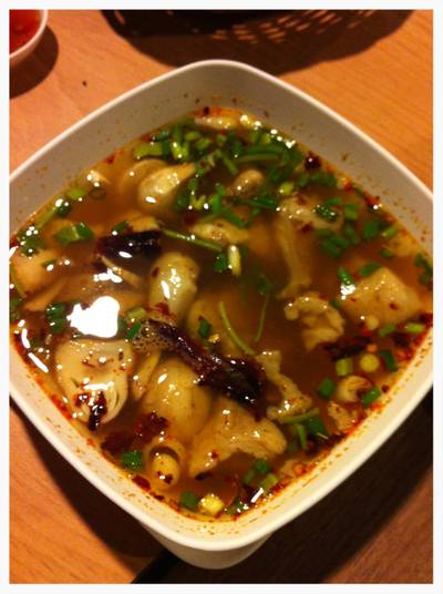 ต้มแซ่บกระดูกหมูอ่อน ที่ ร้านอาหาร ส้มตำนัว สยามสแควร์ซอย 5