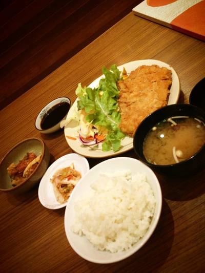 ร้านอาหาร Zen Central ปิ่นเกล้า