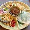 เมี่ยงคะน้าก๋วยเตี๋ยว ที่ ร้านอาหาร Steak Lao Piyarom Sports Club