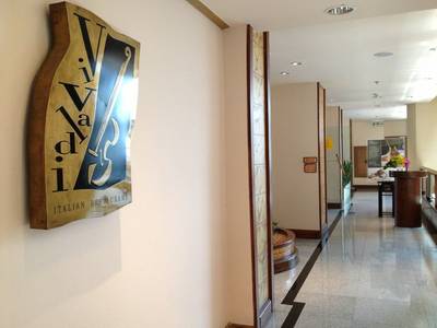 หน้าร้านอาหาร Vivadi ที่ ร้านอาหาร Vivaldi - Amari Atrium Hotel