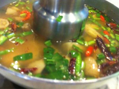 ร้านอาหาร แหลมเจริญ ซีฟู้ด เหม่งจ๋าย